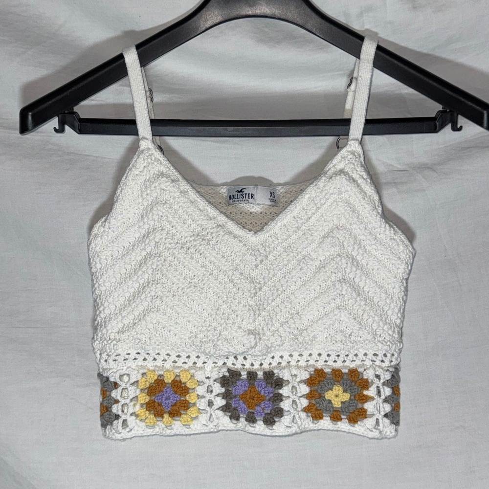 Hollister Boho White Crochet Crop Cami Top XS Granny Square Festival Knit